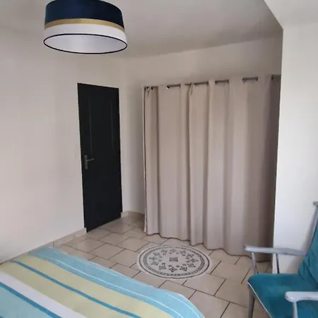 Cosy Spacieux Parking Gratuit En Face 特鲁瓦