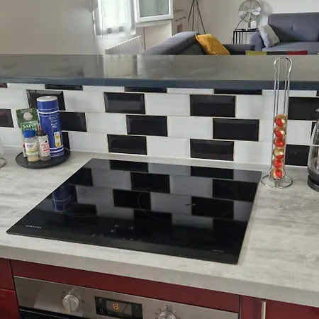 15 Minutes Du Centre-ville Apartamento