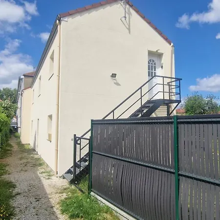 Cosy Spacieux Parking Gratuit En Face * 特鲁瓦